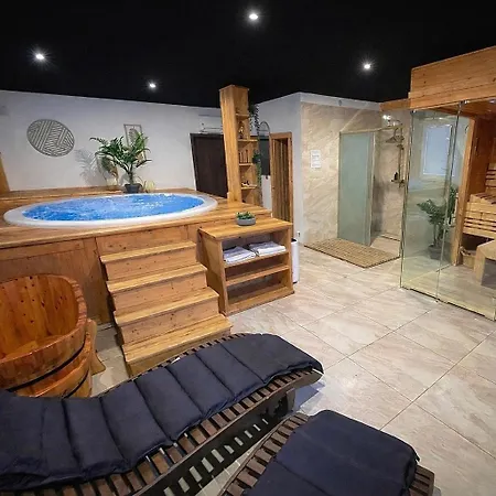 Hotel & Wellness Hejtmanka 5*